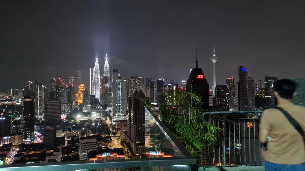 Hostel At Regalia Sky Pool Kuala Lumpur Exterior foto